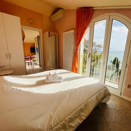 La Brezza - Luxury *